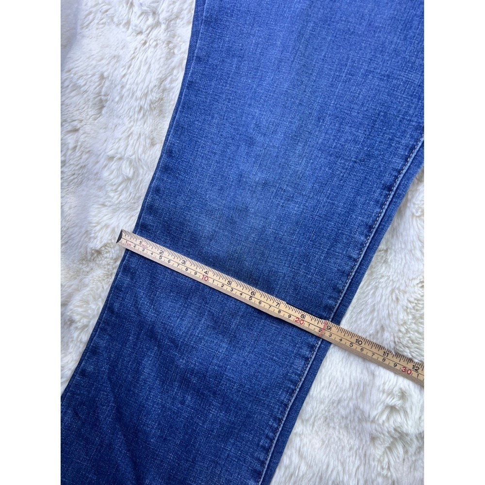 Levis Classic Bootcut Jeans Womens 18W S Blue Denim Medium Wash 23649. A21 - Picture 9 of 11